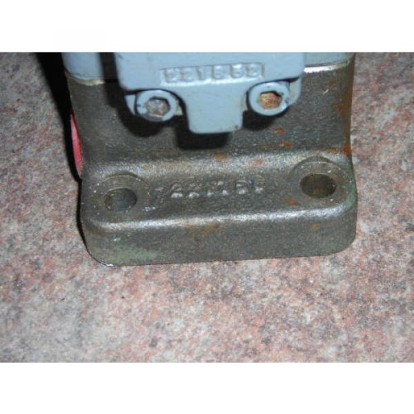 RACINE HYDRAULIC VALVE PART NUMBER # 221658 INDUSTRIAL MODEL #7 image