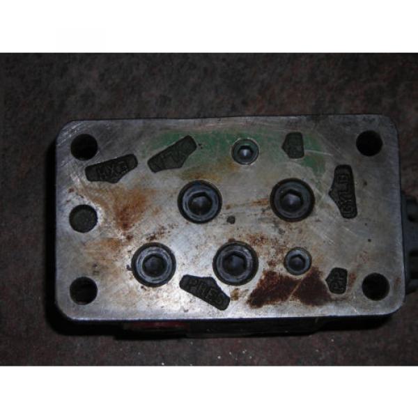 RACINE HYDRAULIC VALVE PART NUMBER # 221658 INDUSTRIAL MODEL #9 image