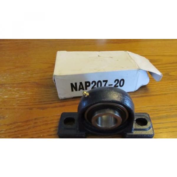 2 232/850CAF3/W33 Spherical roller bearing 30532/850K NEW Bearing NAP207-20 1 1/4&#034; Pillow Block with eccentric locking collar #1 image