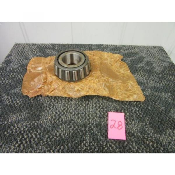  TAPERED ROLLER BEARING MILITARY SURPLUS 3110-00-100-0268 527 NEW #1 image