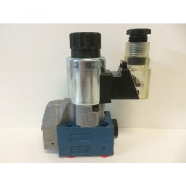 NEW! MANNESMANN REXROTH HYDRAULIC SOLENOID VALVE M-4SEW6D35/630MW110 RN9Z55 S32 #1 image