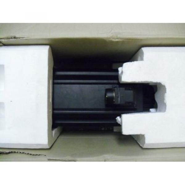 Servo Motor MDD115CF030N2L130GA0 276988 Rexroth Indramat MDD115C-F-030-N2L-130GA #2 image