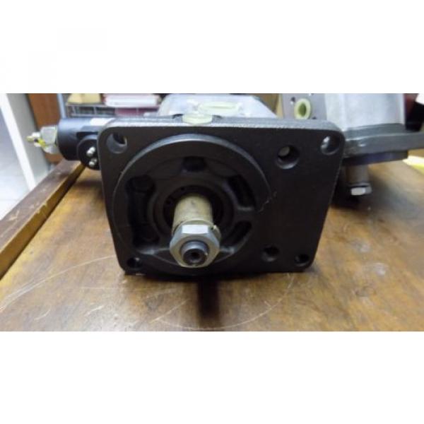 NEW Bosch Rexroth  Hydraulic Gear Pump 0511 625 022 SOLO FD987 #5 image