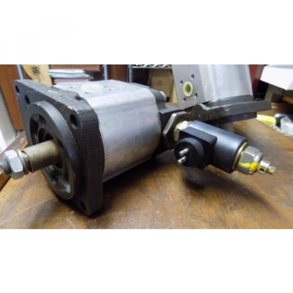 NEW Bosch Rexroth  Hydraulic Gear Pump 0511 625 022 SOLO FD987 #9 image