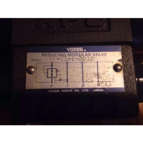 Yuken Solenoid Directional Valve DSG-01-2D2-D24-60185 Returns Accepted #3 image