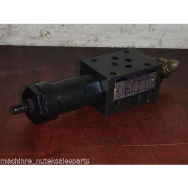 Sewon-Yuken Reducing Modular Valve MRB-01-A-3045 _ MRB01A304 Hyundai HIT-15 3418 #1 image