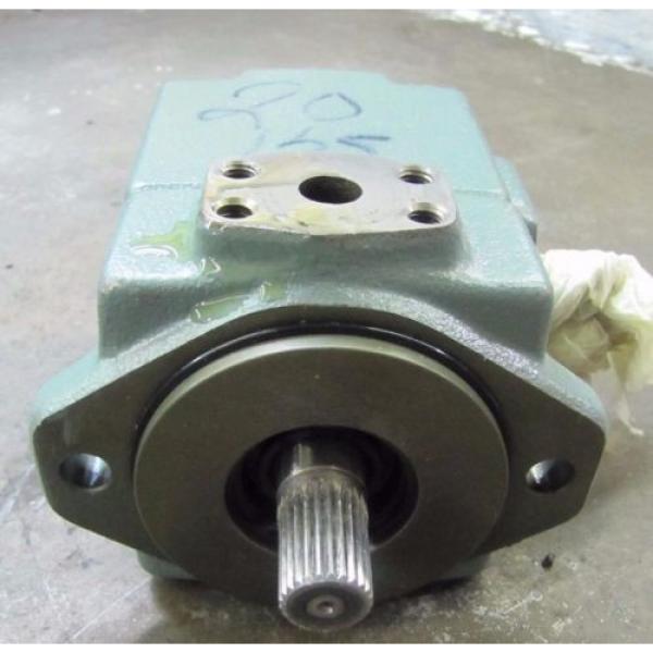 YUKEN PV2R1-8-F-RAR-4018 21 MPa 8 CM³/REV HYDRAULIC VANE PUMP #3 image