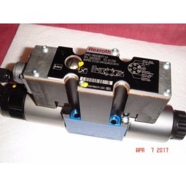 Rexroth 4WREE 6 E32-24/G24K31/A1V  Proportional Valve NEW #2 image