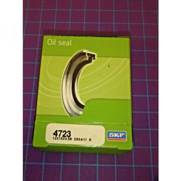 Lot of Fifteen: SKF 4723  Oil Seals !96B! #2 image
