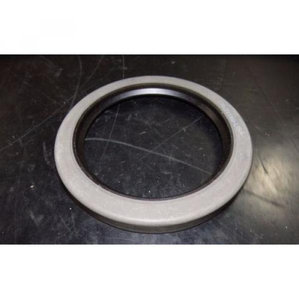 SKF Nitrile Oil Seal, QTY 1, 3.125&#034; x 4.125&#034; x .4375&#034;, 31189 |9847eJN3 #2 image