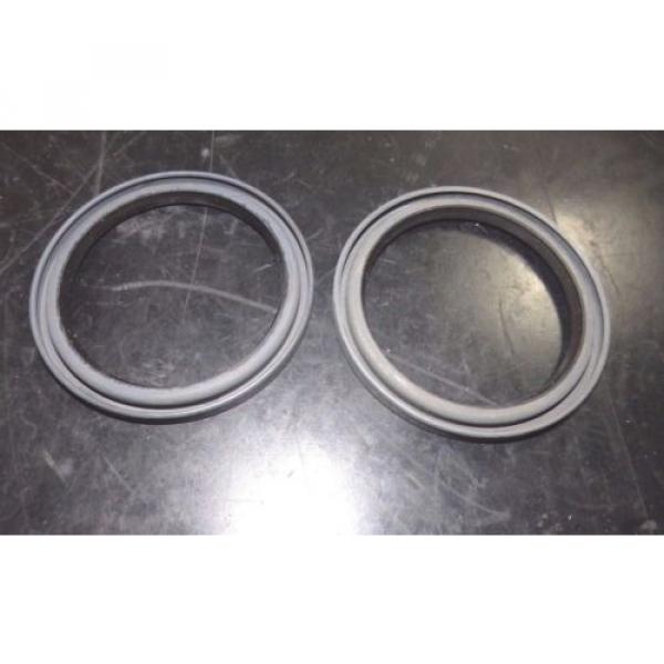 SKF Nitrile Oil Seals, QTY 2, 2.25&#034; x 2.875&#034; x .25&#034;, 22325 |3276eJN1 #1 image